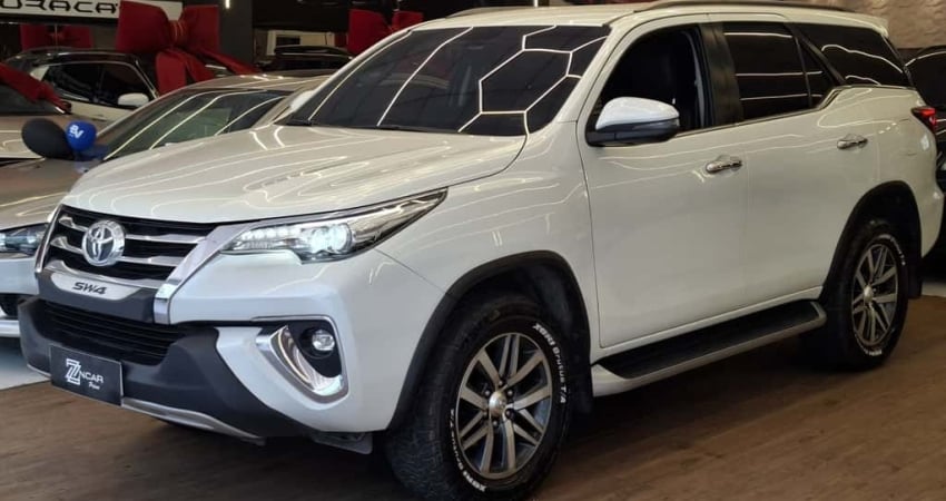 Toyota Hilux sw4 2018 2.8 srx 4x4 16v turbo intercooler diesel 4p automático
