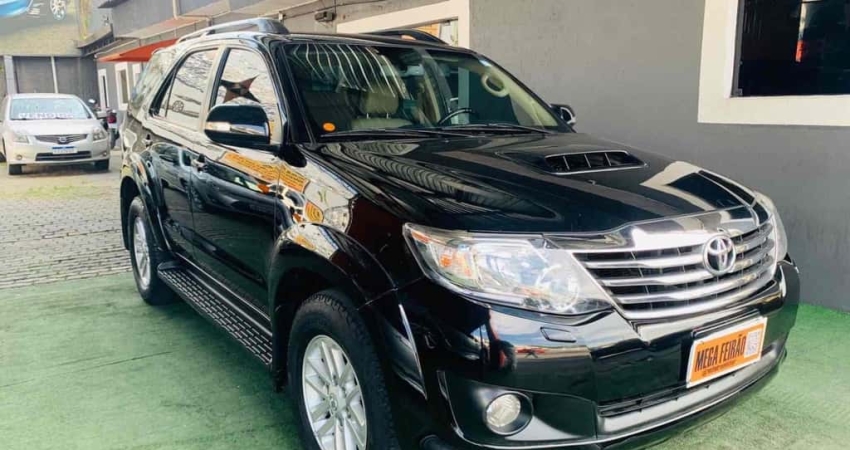 Toyota Hilux sw4 2014 3.0 srv 4x4 16v turbo intercooler diesel 4p automático