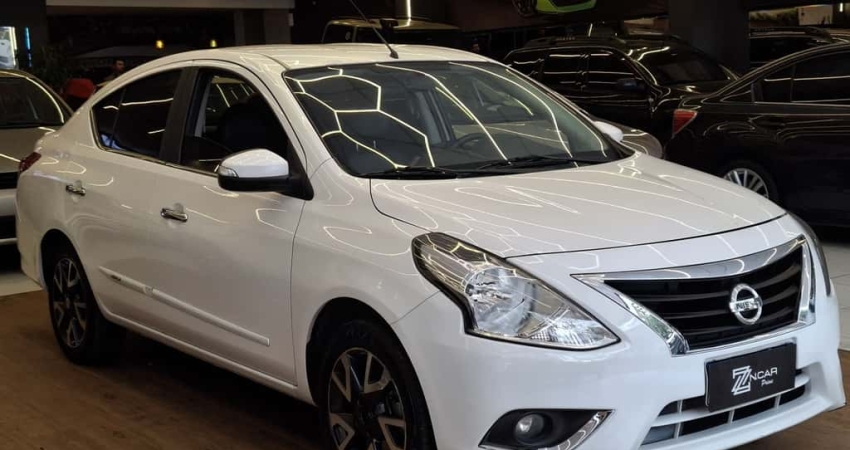 Nissan Versa 2017 1.6 16v flex unique 4p xtronic