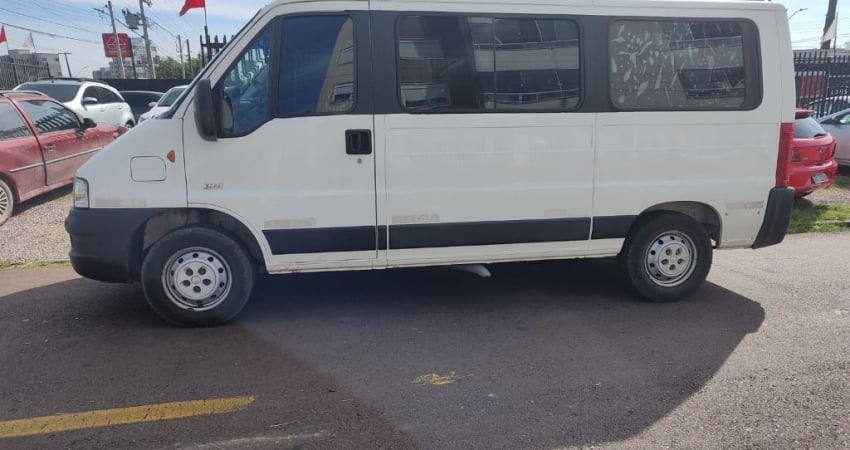 VAN BOX 16 LUGARES MOTOR 2. - 3 PORTAS