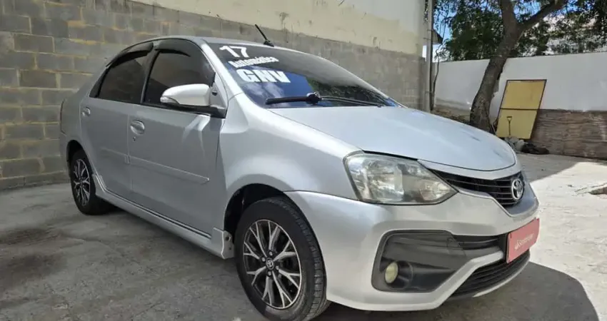 Toyota Etios 2017 1.5 platinum sedan 16v flex 4p automático