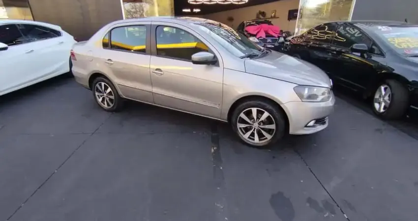 VOLKSWAGEN NOVO VOYAGE 1.6 2013