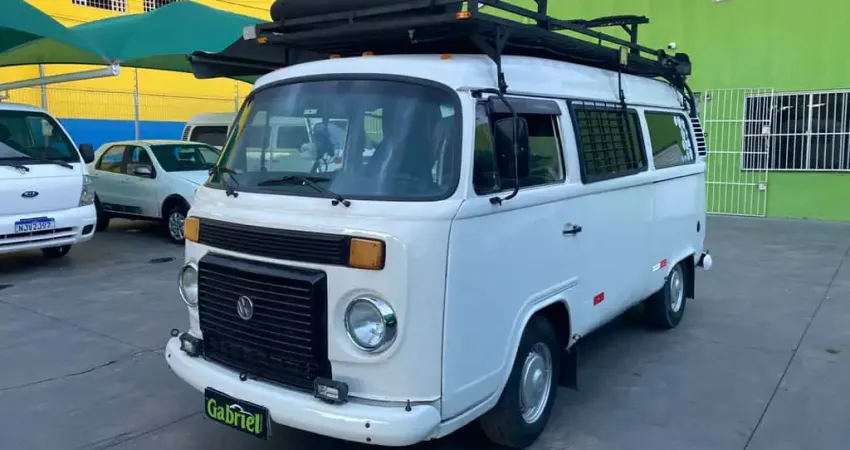 VOLKSWAGEN KOMBI 1.4 MI FURGÃO 8V 3P