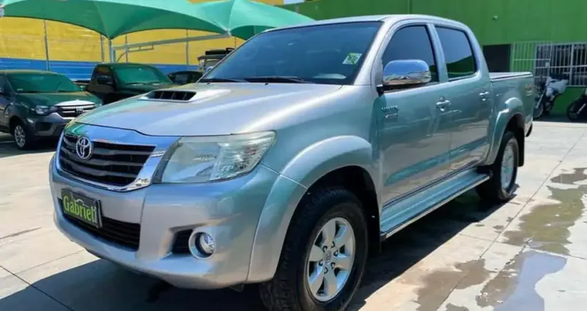 TOYOTA HILUX 3.0 SRV 4X4 CD 8V TURBO 4P