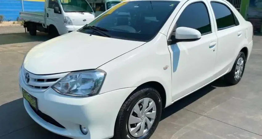 TOYOTA ETIOS 1.5 PLATINUM 16V 4P