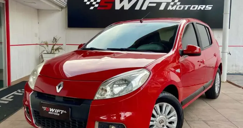 RENAULT SANDERO 1.6 PRIVILEGE 16V FLEX 4P AUTOMATICO 2013