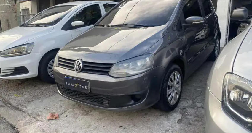 Volkswagen Fox W/ 1.0 GII - Cinza - 2012/2013