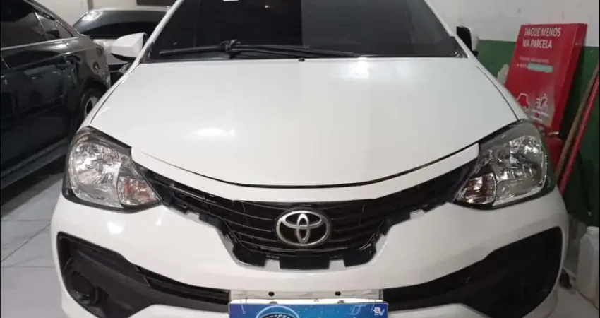 Toyota Etios XS Sedan 1.5 Flex 16V 4P Aut. - Branca - 2017/2018