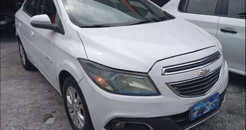 Chevrolet Prisma Sed. LTZ 1.4 8V Flexpower 4P - Branca - 2013/2014