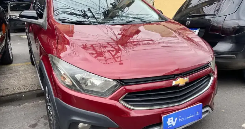 Chevrolet Onix Activ 1.4 8V Flex Mec. 4P - Vermelha - 2016/2017