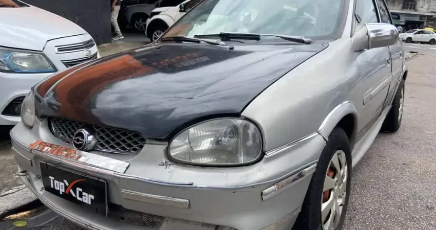Chevrolet Corsa Sedan Super Milenium 1.0 MPFI 16V - Prata - 2001/2001