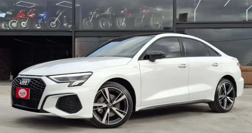 Audi A3 A3 2.0 SED.PERF. BLACK TFSI S-TR. (HIBRIDO) 16V