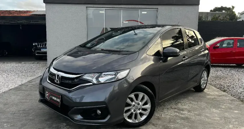 Honda Fit LX 1.5, câmbio cvt, ano 2018, apenas 89mil km, carro completo.