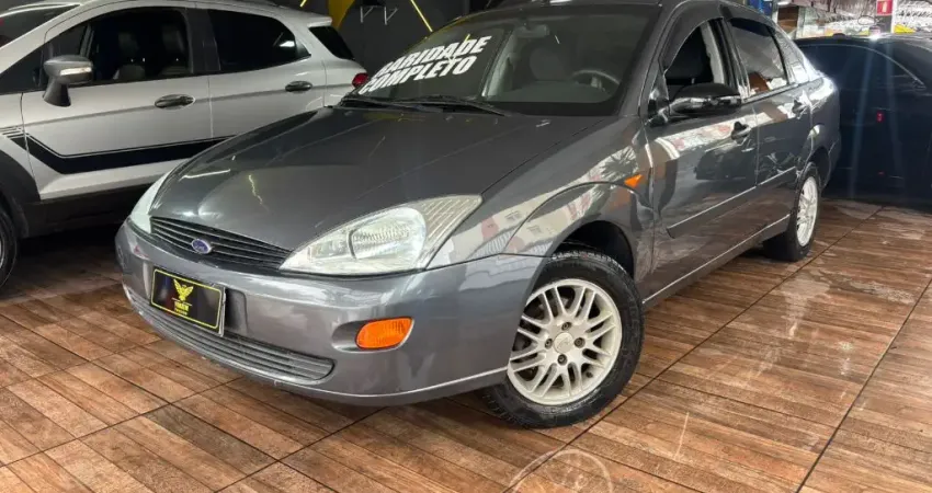 FORD FOCUS 2.0 GHIA 16V GASOLINA 4P MANUAL