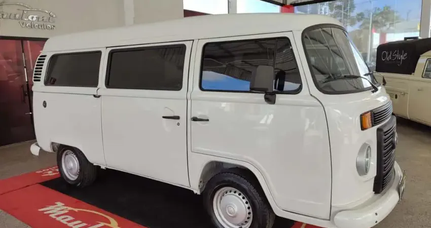 VOLKSWAGEN KOMBI 2013