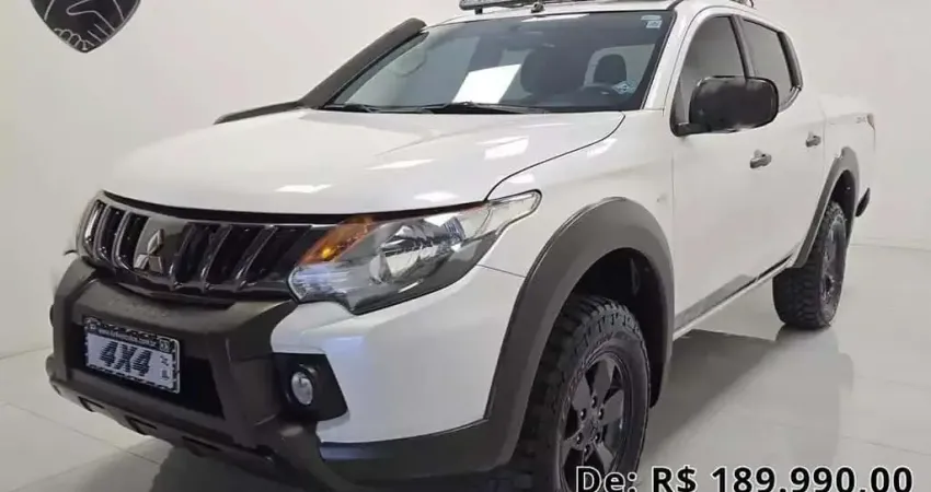 Mitsubishi L200 Triton Savana 2.4 4x4 Die. Aut. - Branca - 2022/2023