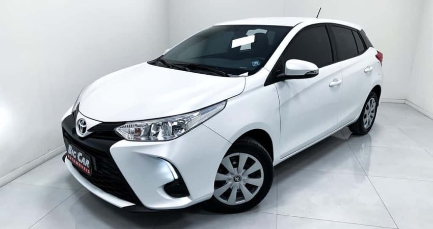 Toyota Yaris XL 1.5 Flex 16V 5p Aut.  - Branca - 2022/2023