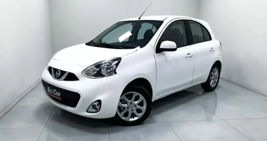 Nissan March SV 1.6 16V FlexStart  Mec.  - Branca - 2017/2018