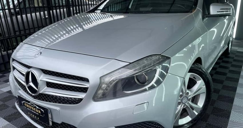 MERCEDES-BENZ A200TURBO 2015