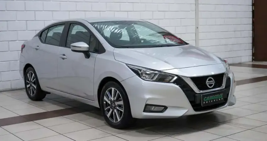 Nissan Versa Advance 1.6 16V Flex Aut.  - Prata - 2020/2021