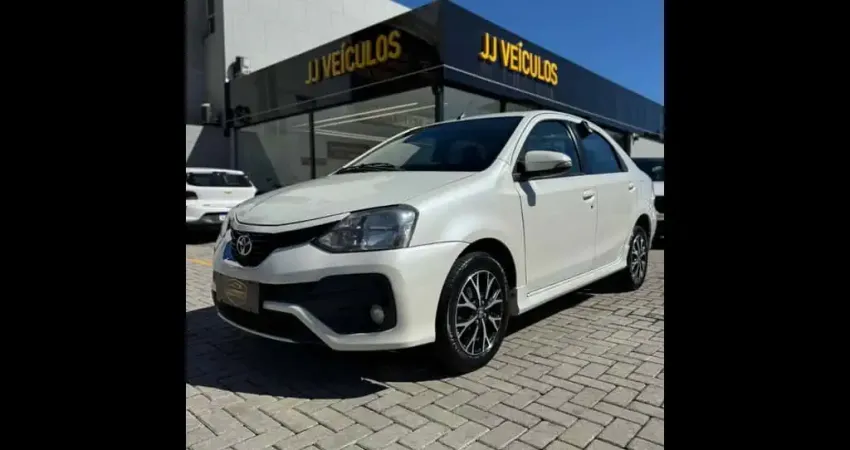 ETIOS PLATINUM Sed. 1.5 Flex 16V 4p Aut.