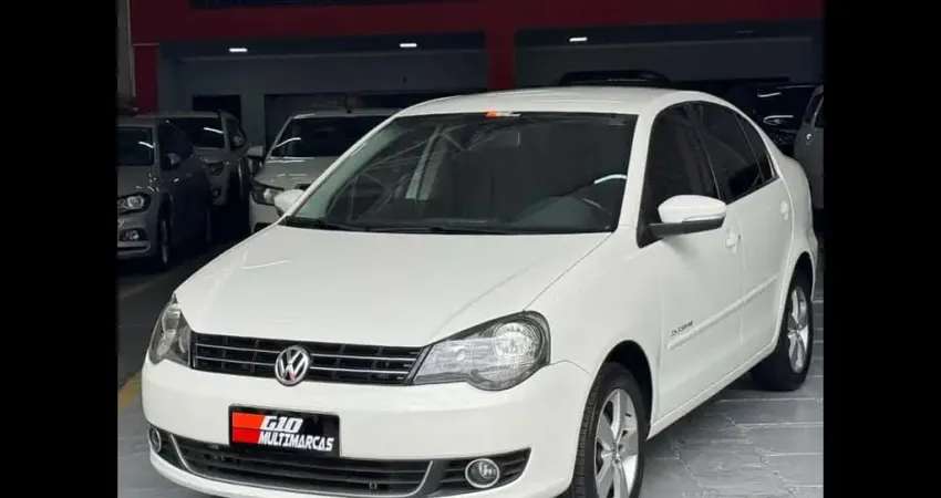 VOLKSWAGEN POLO SEDAN 1.6 8V COMFORTLINE 4P 2014