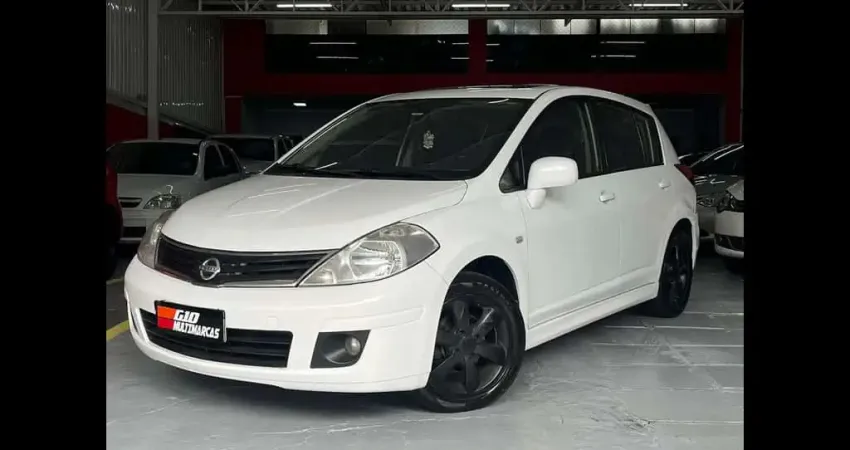 NISSAN TIIDA 1.8 SL 2012