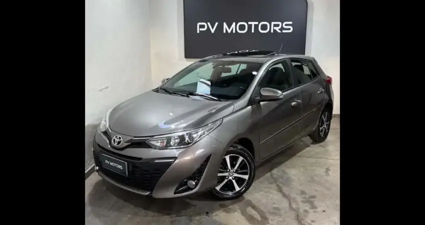 Toyota Yaris XLS 1.5 AT - Cinza - 2018/2019