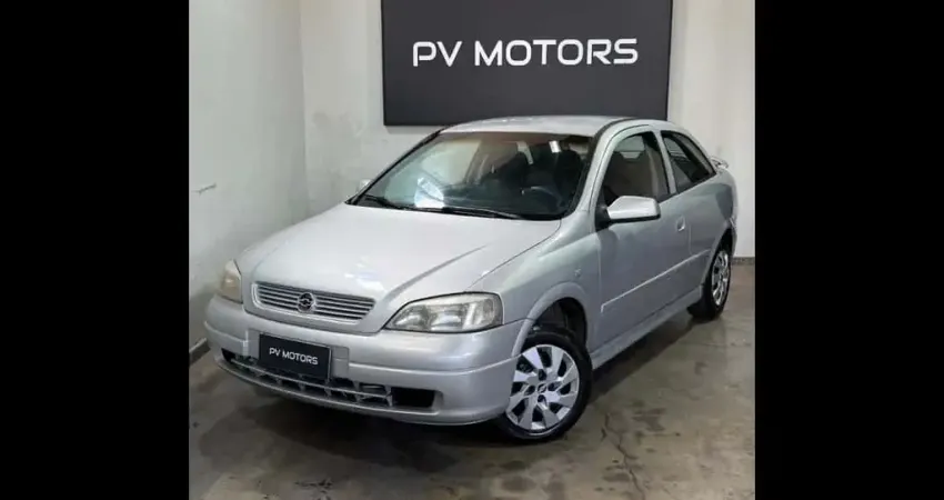 Chevrolet Astra GL 1.8 - Prata - 2001/2001