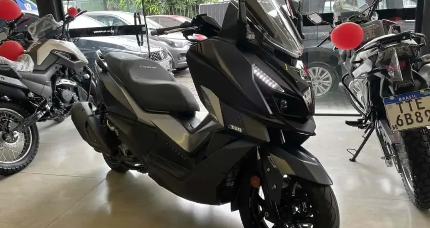Dafra Cruisym 300 2025