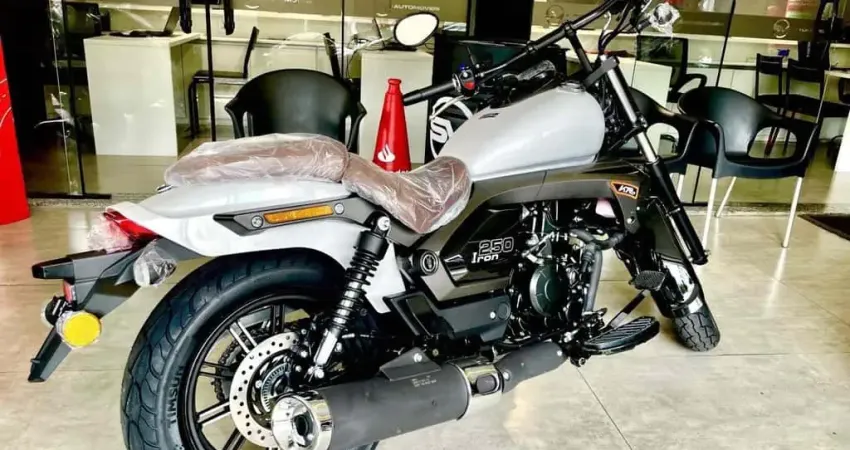Shineray Custom iron 250 efi 2025
