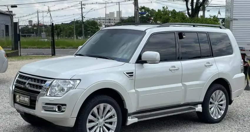 MITSUBISHI PAJERO HPE Full 3.2 4x4 T.I.Dies. 5p Aut