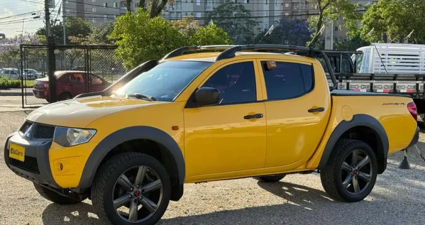 MITSUBISHI L200 SAVANA Triton Savana 3.2 CD TBI Dies. Mec.