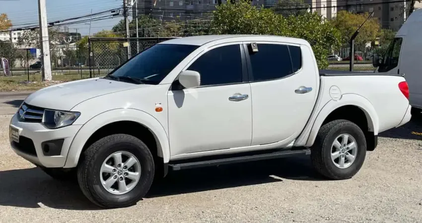 MITSUBISHI L200 TRITON Triton HLS 2.4 Flex 16V CD Mec.