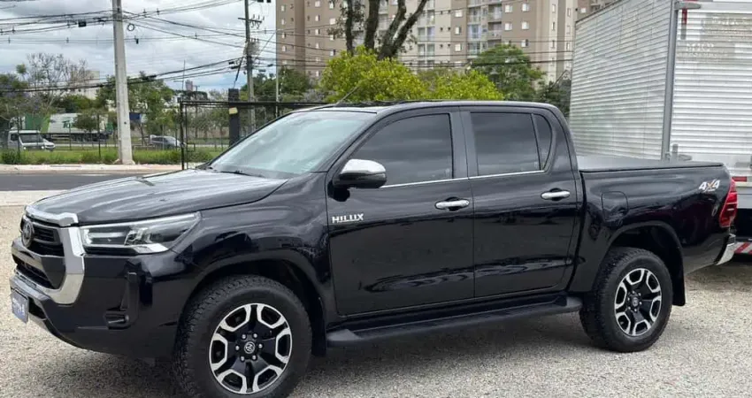 TOYOTA HILUX CD SRX 4x4 2.8 TDI 16V Diesel Aut.