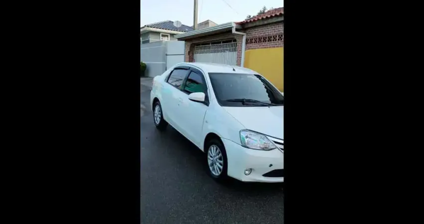 TOYOTA ETIOS SD XLS 2014