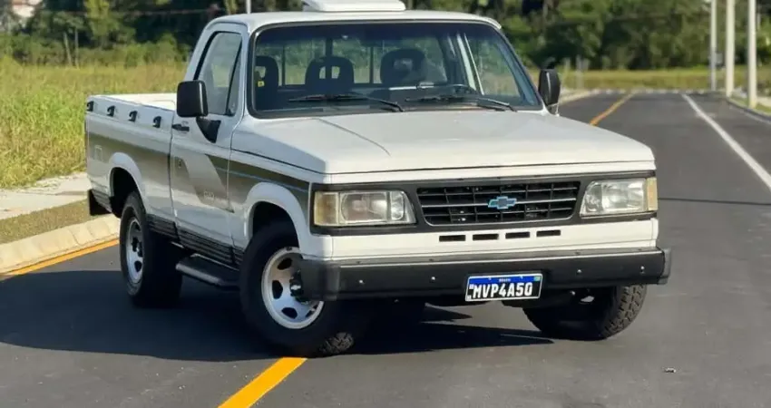 Chevrolet D20 Luxo - Branca - 1992/1992