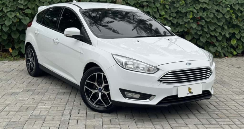 Ford Focus TITANIUM  2.0 Flex Aut. - Branca - 2016/2016