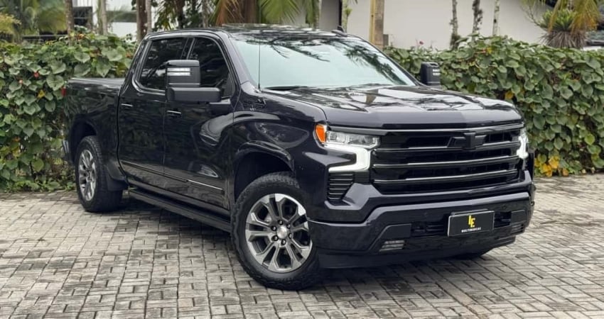 Chevrolet Silverado High Country 5.3 V8 4x4 - Cinza - 2023/2024