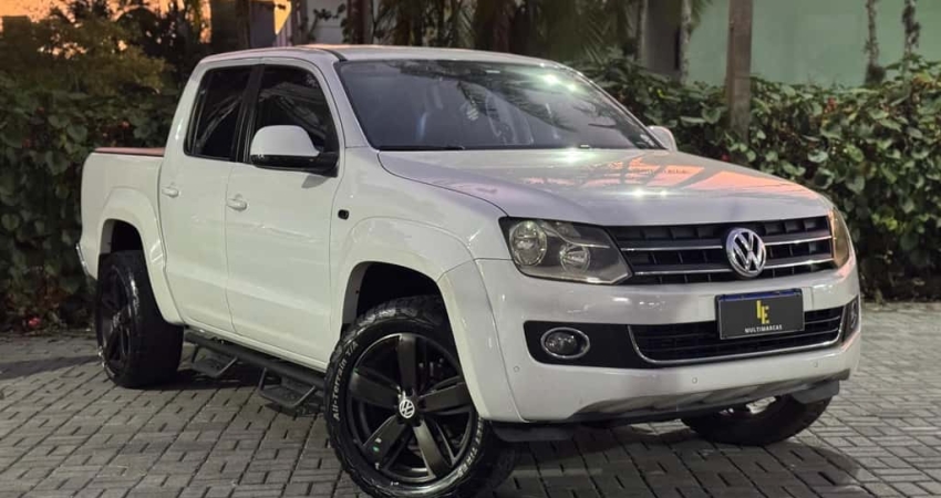 Volkswagen Amarok High.CD 2.0 16V TDI 4x4 Dies. Aut  - Branca - 2014/2014