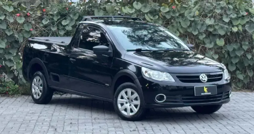 Volkswagen Saveiro Trend 1.6 Mi Total Flex 8V  - Preta - 2012/2013