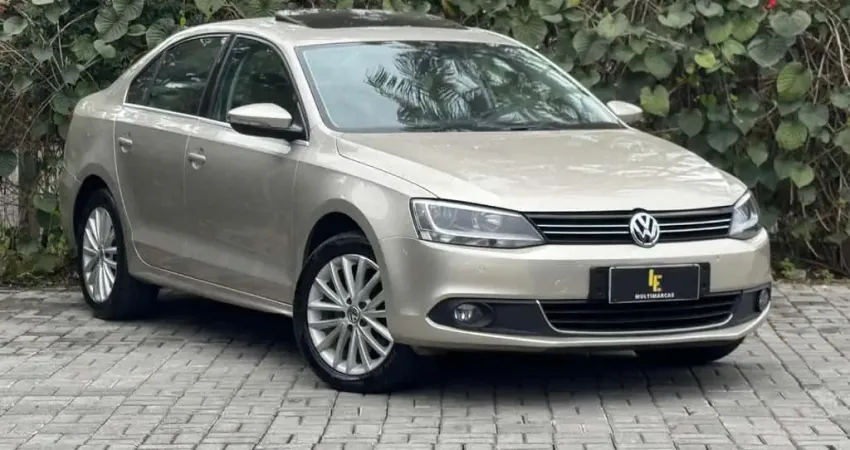 Volkswagen Jetta Tsi highline  - Prata - 2014/2014