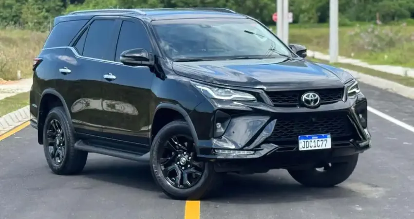 Toyota Hilux SW4 SRX PLATINUM 4x4 2.8 TDI 16V Dies. Aut. - Preta - 2024/2024