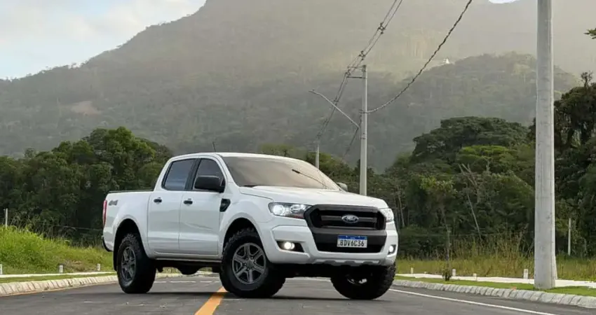 Ford Ranger XL 2.2 Cd 4x4 Manual - Branca - 2019/2020