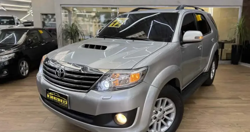 Toyota Hilux sw4 2012 3.0 srv 4x4 16v turbo intercooler diesel 4p automático
