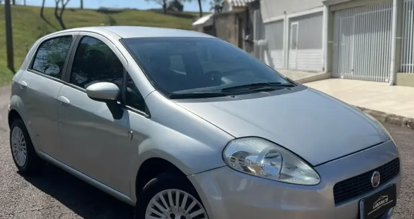 FIAT PUNTO 1.4 COMPLETO Ano Modelo:  2010 Valor: R$ 28.900,00
