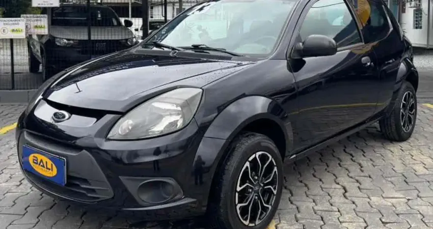 Ford KA 1.0 8V/1.0 8V ST Flex 3p  - Preta - 2013/2013
