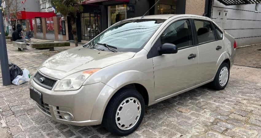 Raridade Ford Fiesta 1.0 4 Portas - Única Dona - Somente 110 mil km!!!