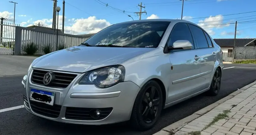 36.900,00 / POLO SEDAN FLEX 1.6 2011 COMPLETO PRATA IMPECAVEL