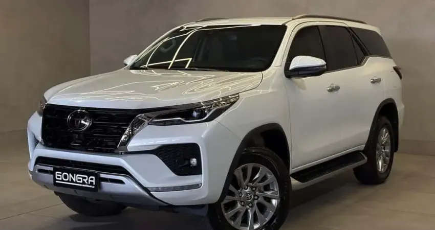 TOYOTA HILUX SWSRXA4FD 2024